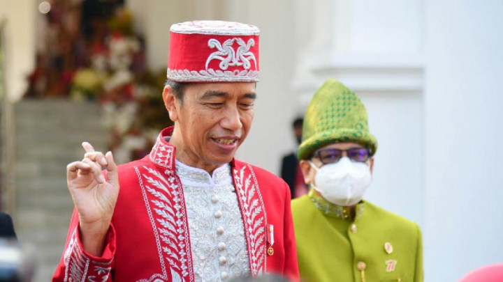 Mengenal Baju Adat Dolomani yang Dikenakan Jokowi pada HUT Ke-77 RI