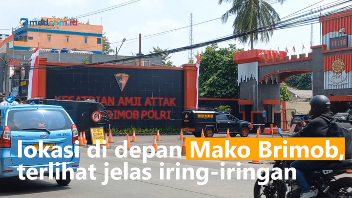 Iring-iringan Mobil Diduga Bawa Tahanan Masuk Mako Brimob Kelapa Dua