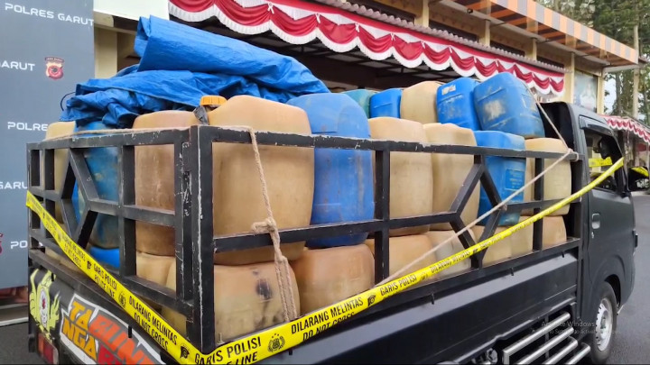 Polres Garut Berhasil Gagalkan Penimbunan Ribuan Liter BBM Subsidi