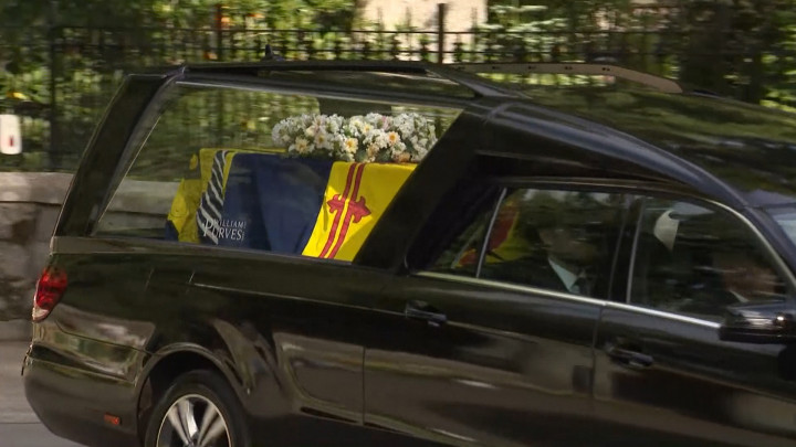 Meninggalkan Kastil Balmoral, Peti Mati Ratu Elizabeth II Dibawa ke Edinburgh