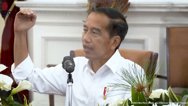 Banyak Keluhan Masuk, Presiden Minta Pelayanan Imigrasi Dibenahi