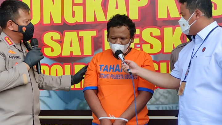 Tersinggung Karena Dinasihati Agar Tak Nonton Video Porno, Pria Ini Bakar Istri dan Anaknya