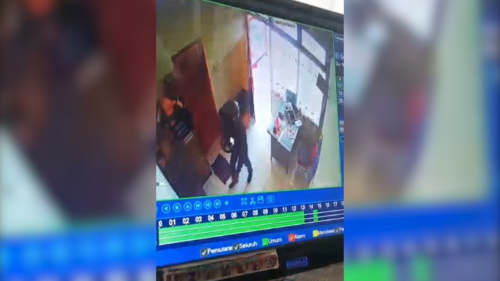 Komplotan Spesialis Pencuri Ban Mobil, Curi Ban Serep Mobil