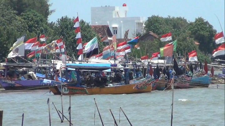 Dua Pekan Tak Melaut, Para Nelayan Gadai Barang untuk Bertahan Hidup