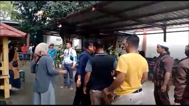 Tak Terima Hasil Vonis, Keluarga Korban Pembacokan Brimob Mengamuk