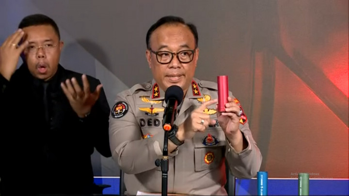 Terkuak! Polisi Benarkan Adanya Gas Air Mata Kedaluwarsa di Tragedi Kanjuruhan