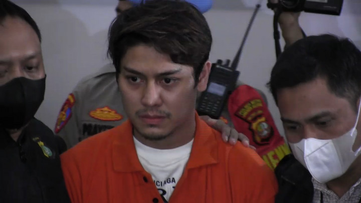 Resmi Ditahan, Mata Rizky Billar Nampak Berkaca-kaca