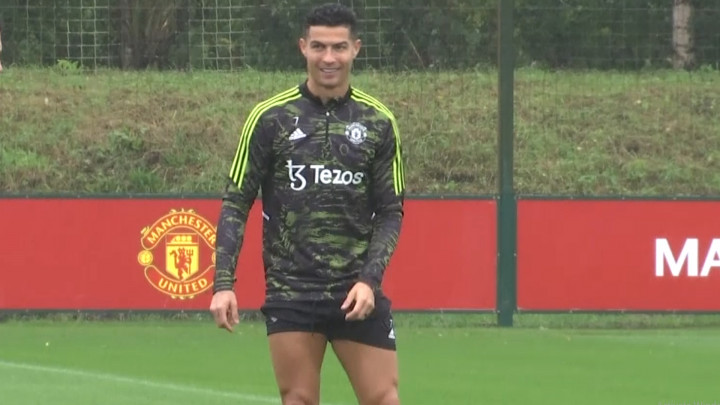 Cristiano Ronaldo 'Ngambek' di Laga MU vs Tottenham, MU Jatuhkan Sanksi Skorsing