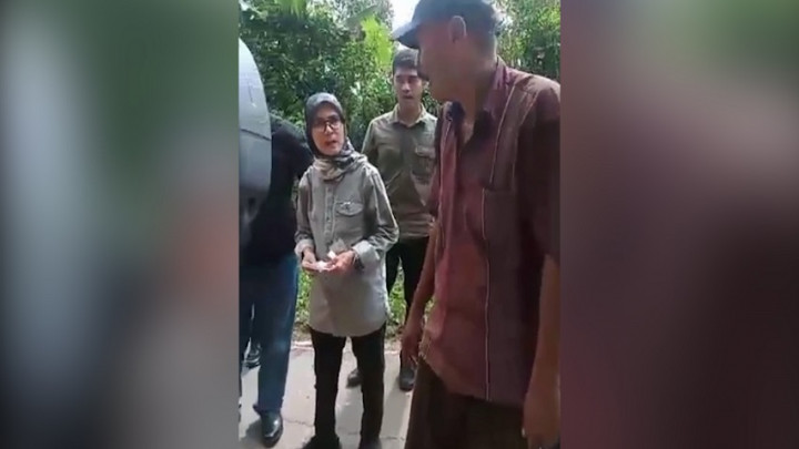 Viral! Bupati Lebak Marahi Sopir Truk Gara-gara Bikin Jalan Rusak