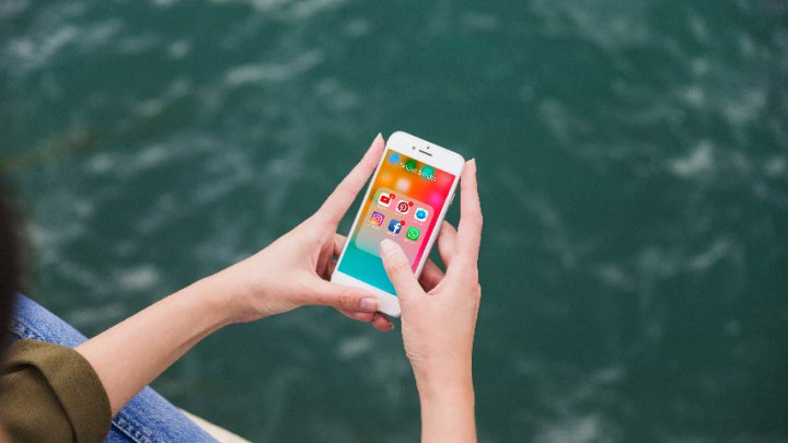 Kurangi Main Media Sosial dengan Detoks Digital, Begini Caranya