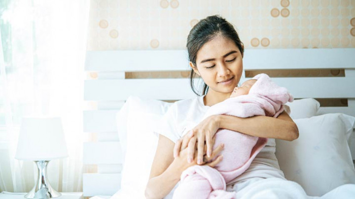 Cermati Yuk! 5 Hal yang Tidak Boleh Dilakukan Pasca Melahirkan Normal
