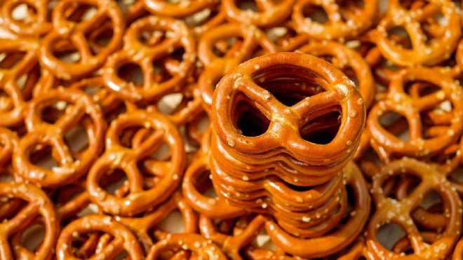 Camilan Ikonik Eropa dengan Bentuk Unik, Begini Sejarah Roti Pretzel