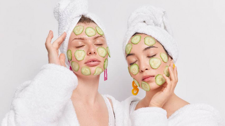Buat Kulit Wajah Segar dan Lembab dengan Masker Mentimun
