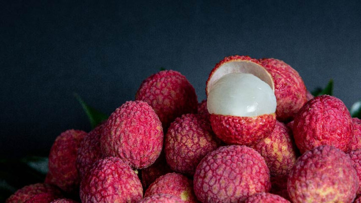 Digemari Karena Manis dan Segar, Kenali 6 Manfaat Buah Leci untuk Anak-anak