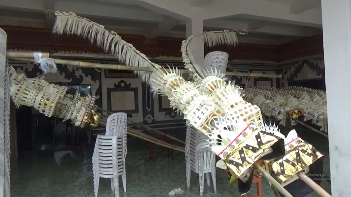 Berkah Gelaran KTT G20, Perajin Penjor Hias Banjir Pesanan