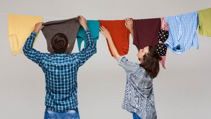 Tips Keringkan Cucian Basah saat Musim Hujan, Anti Bau Apek