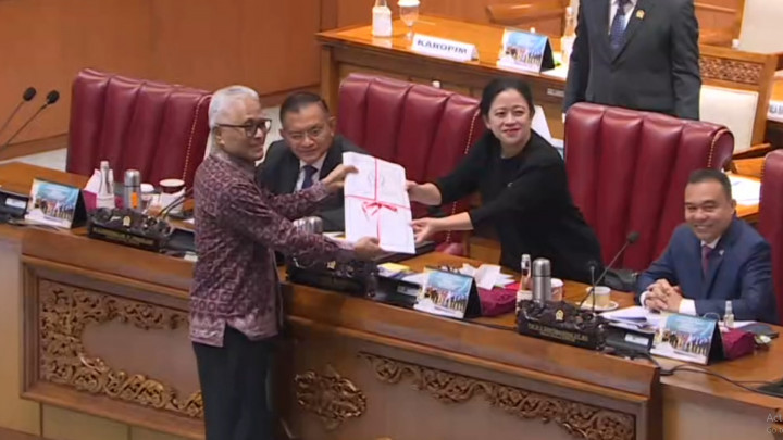 DPR Sahkan RUU Pembentukan Papua Barat Daya jadi Undang-undang