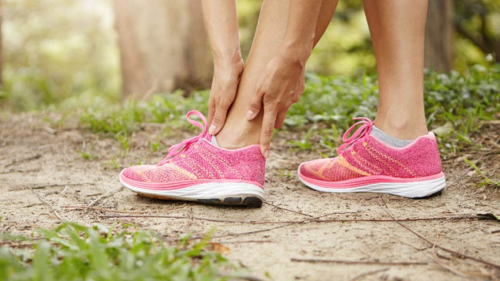 Hati-hati! Kaki Sering Kram Bisa Jadi Pertanda Awal Kolesterol Tinggi