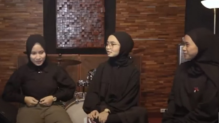 Cerita Unik Tur Eropa, Siti dan Widi Panik Ditinggal Oleh Marsya VoB