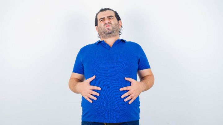 5 Tips Meredakan Perut Kembung, Menerapkan Puasa hingga Meditasi