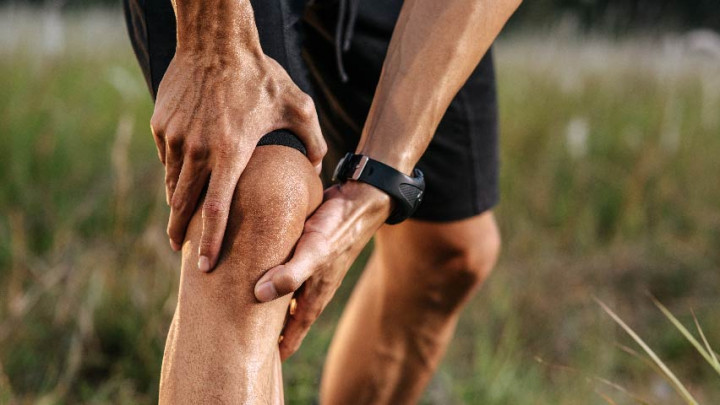 4 Rekomendasi Olahraga Aman bagi Penderita Nyeri Sendi Lutut