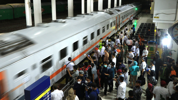Jelang Libur Nataru, KAI Siapkan 20 Kereta Tambahan
