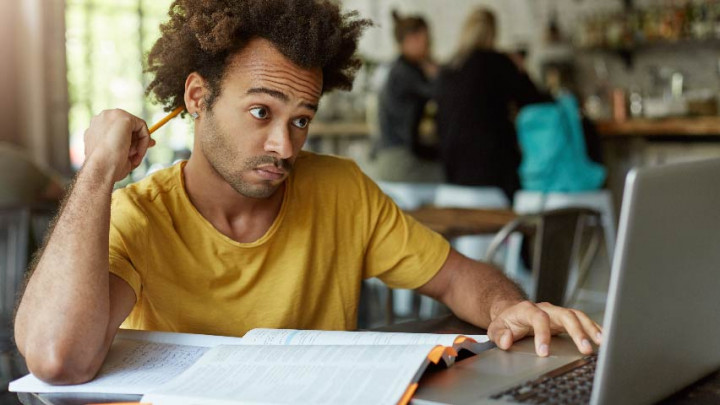 5 Tips Sukses Mengerjakan Skripsi, Cari Sumber Semangat Seperti Pacar atau Teman