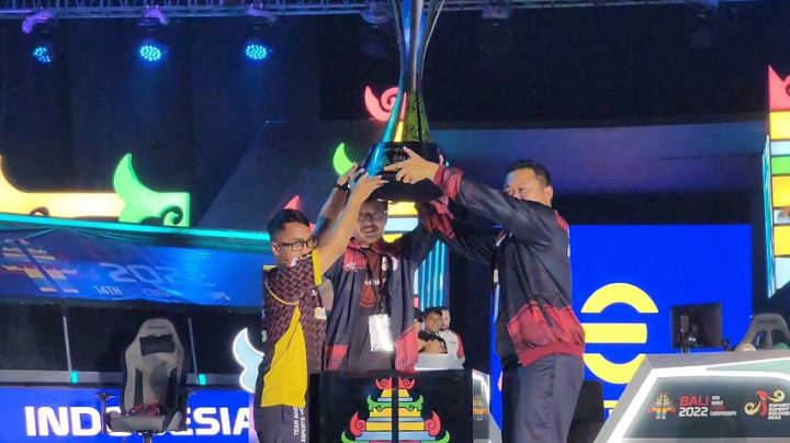 Timnas E-Football Indonesia Raih Juara Dunia pada Kejuaraan IESF World Championship Bali 2022