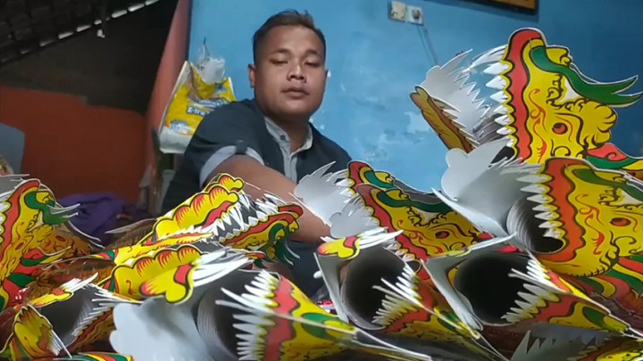 Jelang Nataru 2023, Perajin Trompet Tradisional Banjir Pesanan