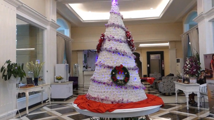 Unik! Pohon Natal di Surakarta Dibuat dari Ribuan Sabun Bekas