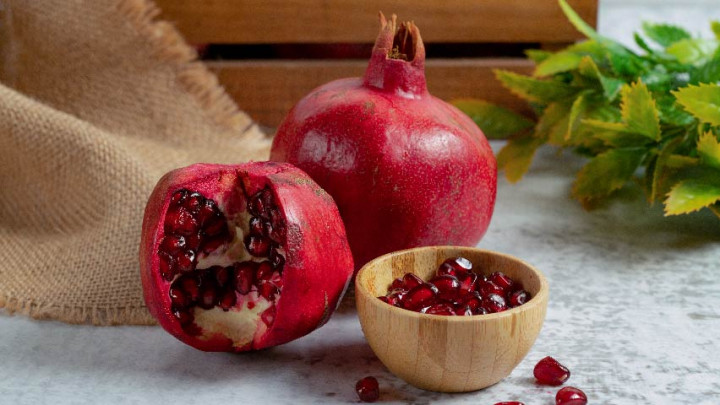 Konsumsi 8 Buah Ini Supaya Tetap Sehat saat Musim Hujan Melanda