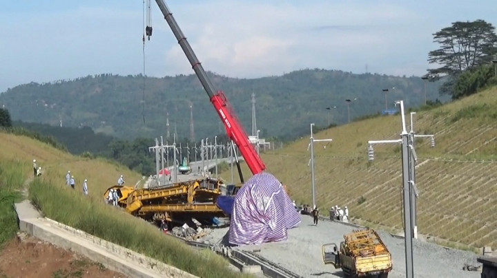 Pasca Kecelakaan Kereta Teknis KCIC, Rangkaian Kereta Mulai Dievakuasi