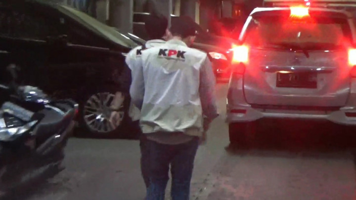 Cari Barang Bukti Tambahan, KPK Geledah Gedung DPRD Jawa Timur