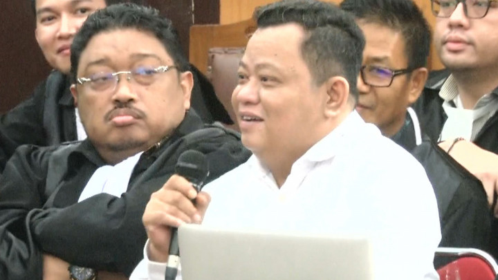 Momen Kuat Ma'ruf Kerap Curi Perhatian Netizen di Persidangan