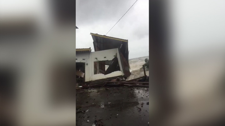 Gelombang Tinggi Terjang 4 Kecamatan di Majene, Puluhan Rumah Warga Rusak