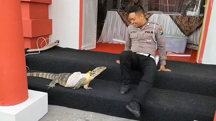 Unik! Pos Pengamanan Nataru Polres Pasuruan Hadirkan Nuansa Kebun Binatang