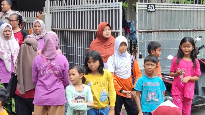 Bak Tempat Wisata, Rumah Mewah Ibu Eny dan Tiko Ramai Dikunjungi Warga