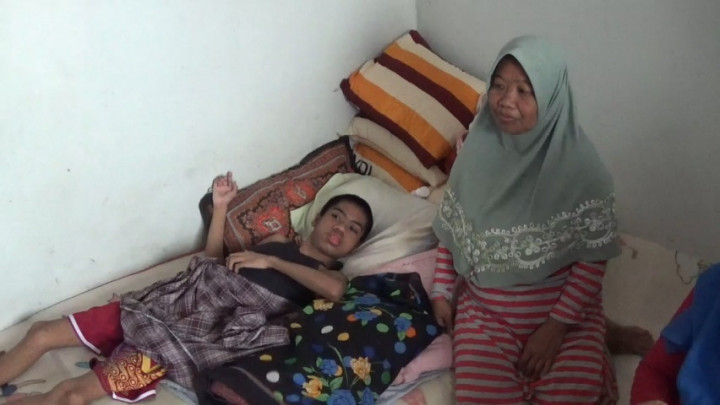 Seorang Pemuda di Surabaya Alami kelumpuhan Akibat Bullying