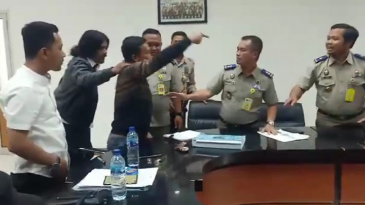 Warga Geruduk Kantor BPN Cianjur Perihal Dugaan Redistribusi Tanah