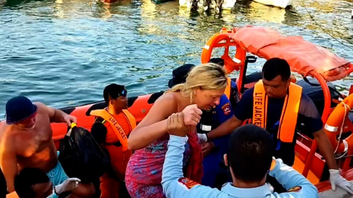 Kapal Wisuda Tenggelam di Perairan TN Komodo