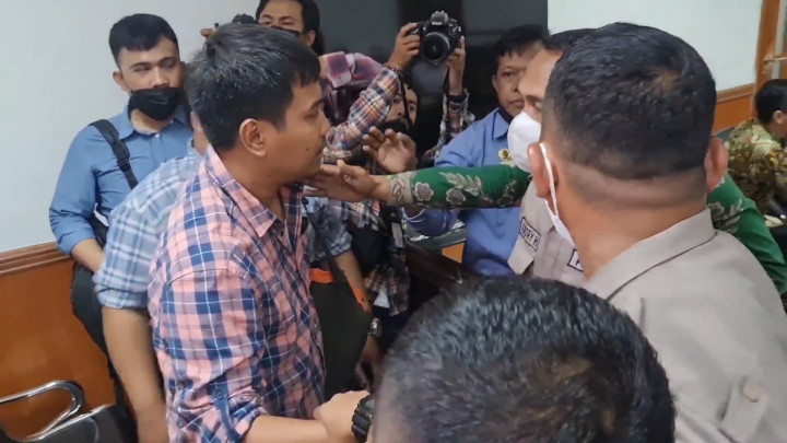 Sidang Perdana Gugatan Meikarta Kepada Konsumen Diwarnai Kericuhan