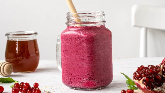 5 Bahan Smoothie Terbaik untuk Memperlambat Penuaan, Wajib Coba!
