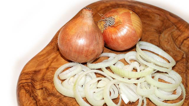 5 Khasiat Mengonsumsi Bawang Bombai, Bisa Mengontrol Gula Darah