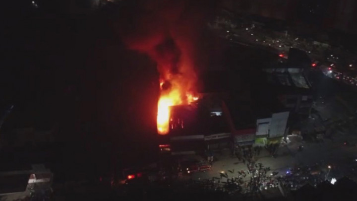 Toko Furniture di Cikarang Utara Ludes Terbakar