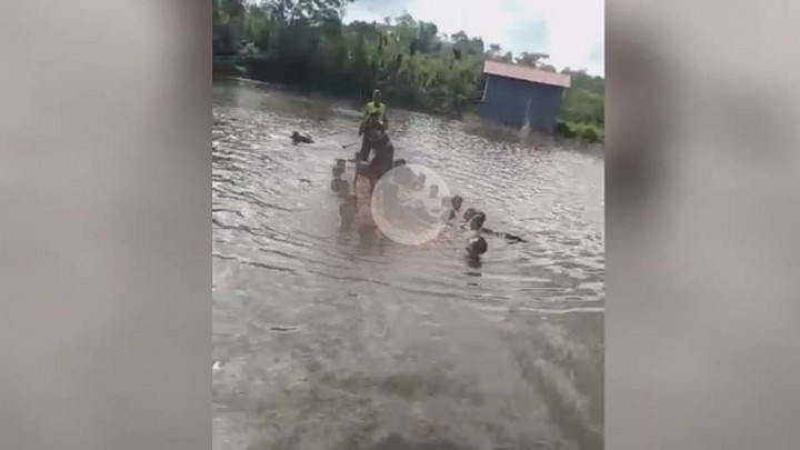Akibat Jatuh dari Rakit, Lima Pelajar di Desa Talang Karet Tenggelam