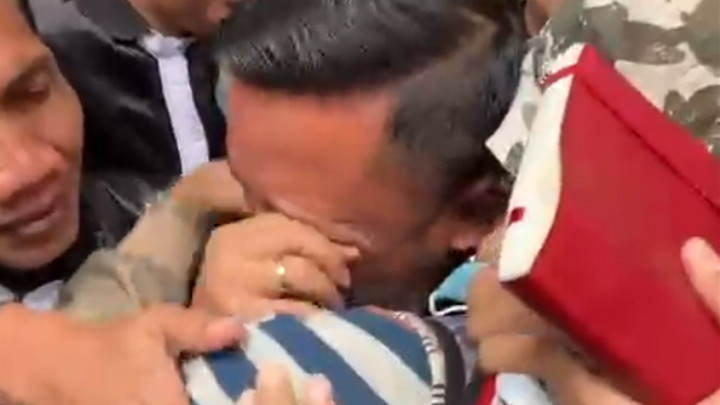 Momen Kuasa Hukum Menangis Usai Sidang Vonis Richard Eliezer