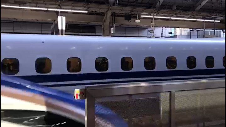 Menikmati Kereta Cepat Shinkansen ke Wisata Salju di Jepang