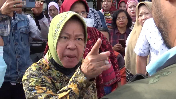 Ribut Gara-gara Lahan, Menteri Sosial Sujud dan Mengamuk