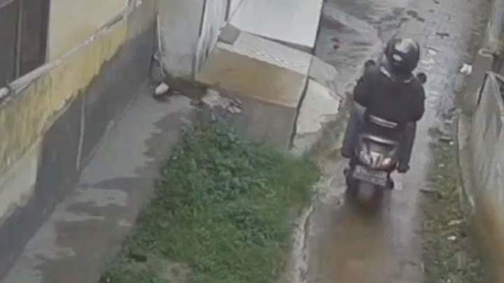 Terekam CCTV! Aksi Curanmor di Banten