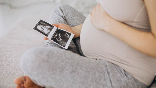 4 Makanan yang Wajib Bumil Konsumsi di Trimester Pertama